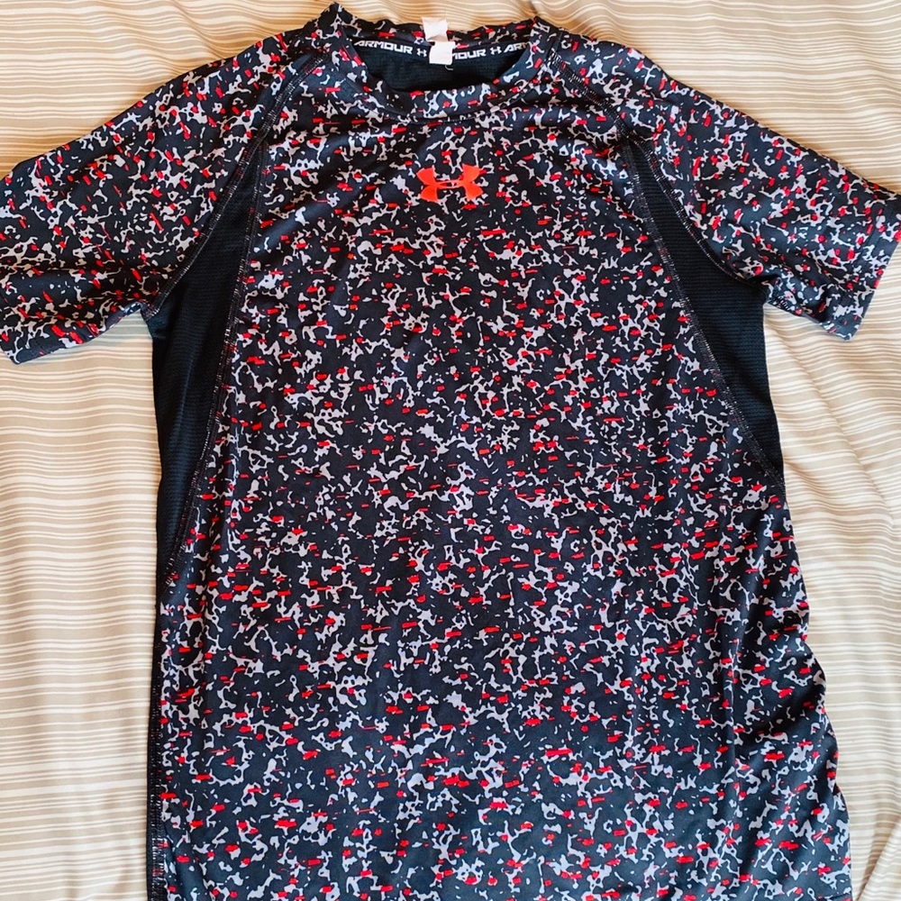 Boys Youth Large Under Armour Heatgear